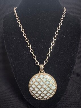 Lia Sophia Gold Tone Pendant Necklace with Light Blue Stone 31in adjustable
